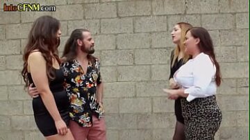 الأطفال البريطانيين في جوارب يعطيون مجموعة CFNM BJ و HJ