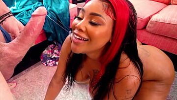 فاتنة الأبنوس الرائعة جوردين فولز مع كبير الثدي تعطي اللسان الشديد لديك الأبيض الضخم لداني ستيل